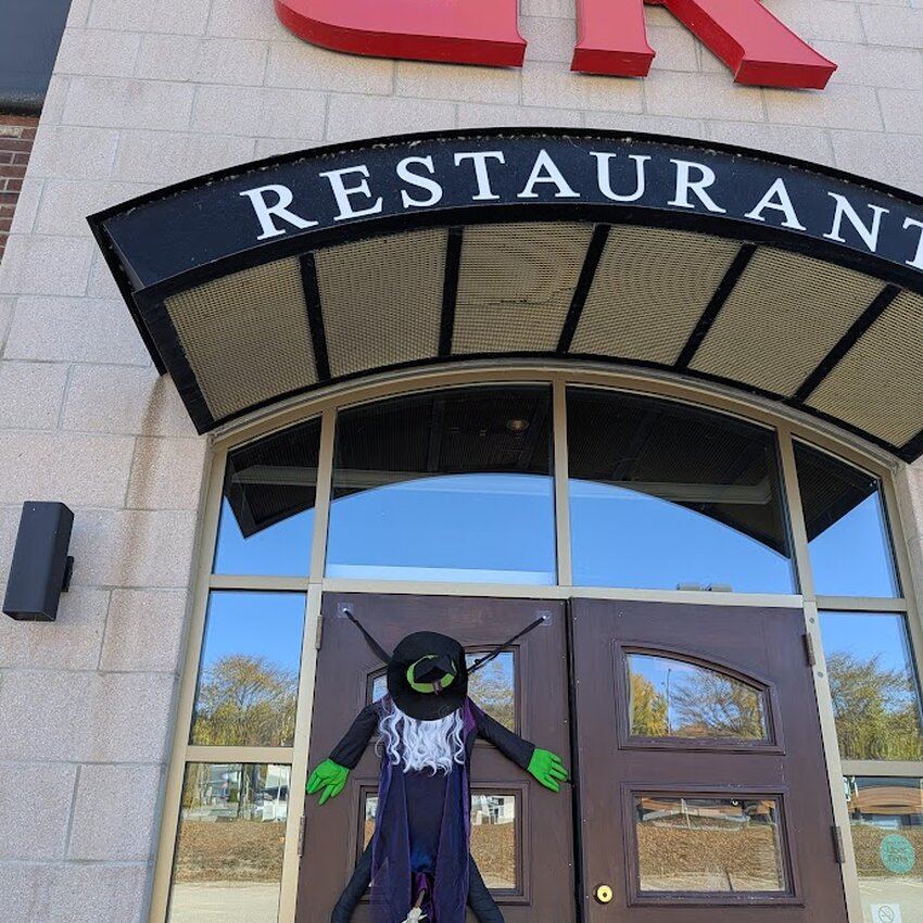 B&acirc;ton Rouge Grillhouse & Bar - Restaurants pr&egrave;s de: J1J2E2