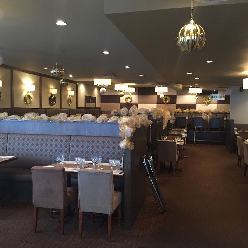 Au Vieux Duluth Restaurant