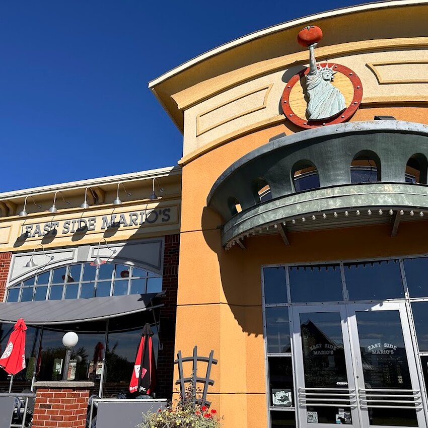 East Side Mario's - Restaurants pr&egrave;s de: J2L1C2