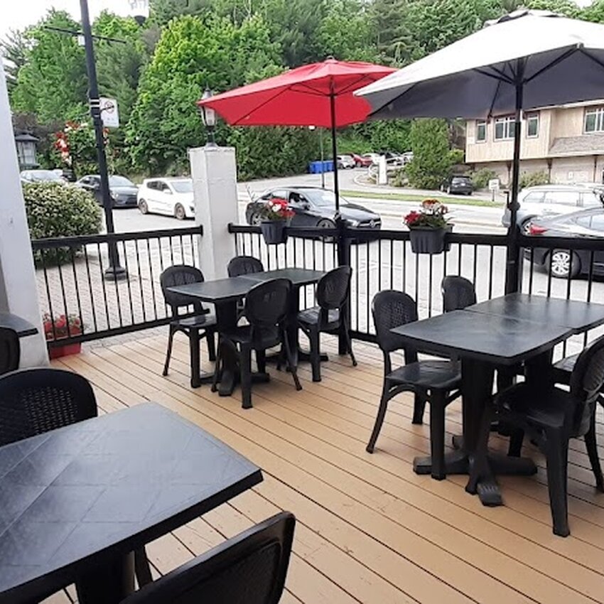 Le Feu de Bois -  Restaurants Near: J8B2M3