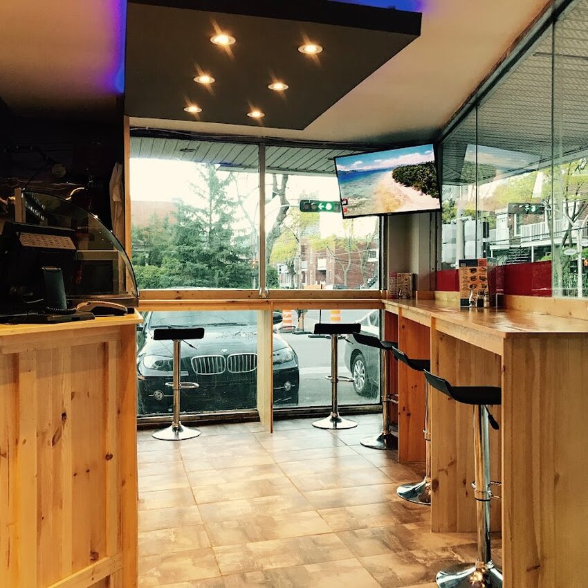 Pendeli's Pizza -  Restaurants Near: H4L3L2