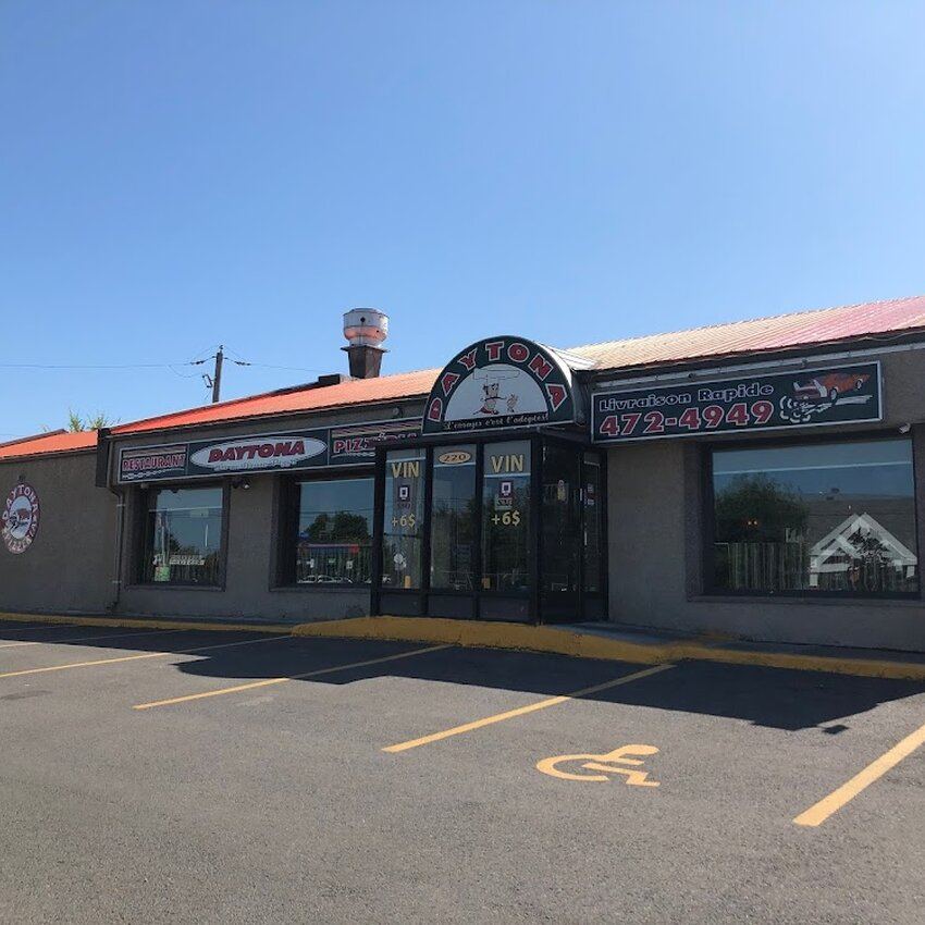 Pizzeria Daytona - Saint-Eustache Open Lunch Restaurants - Reviews, Photos & Menus