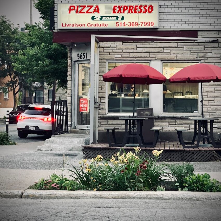 Pizza Expresso - Restaurants pr&egrave;s de: H4A2A5