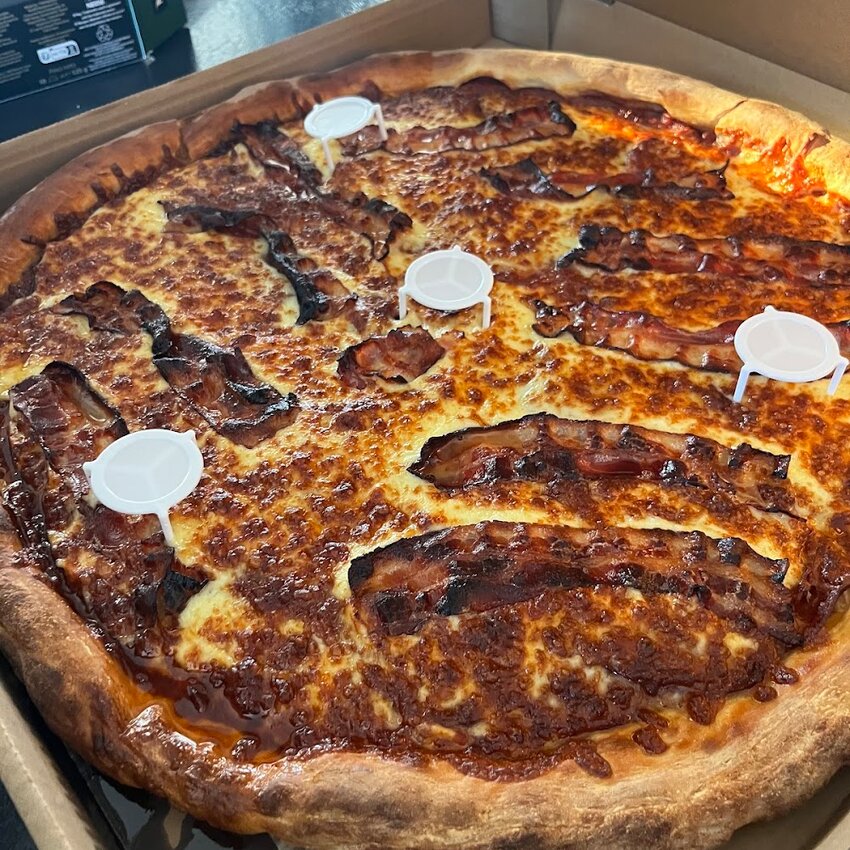 Bravo Pizzeria Inc - Restaurants pr&egrave;s de: J6E3E1