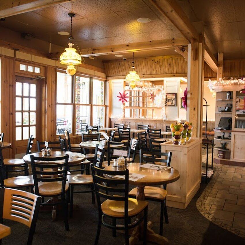 Delia Egg'Xtra Restaurant