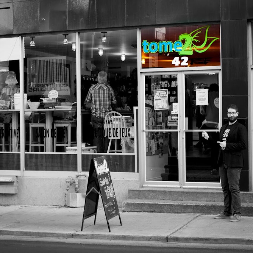 Tome2 - Boutique de Jeux / Caf&eacute; -  Restaurants Near: J3B6V5