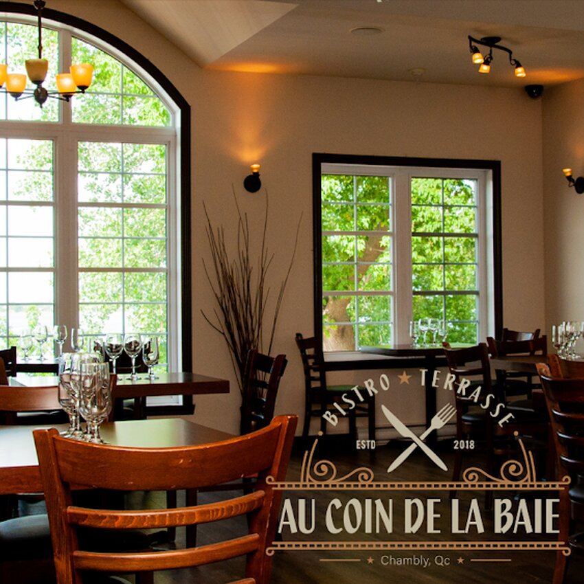 Au Coin De La Baie Restaurant