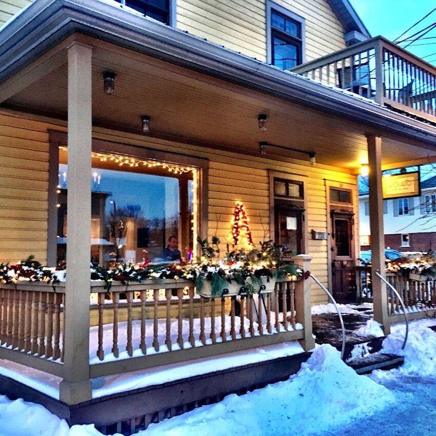 Avocado Sushi du Village Restaurant