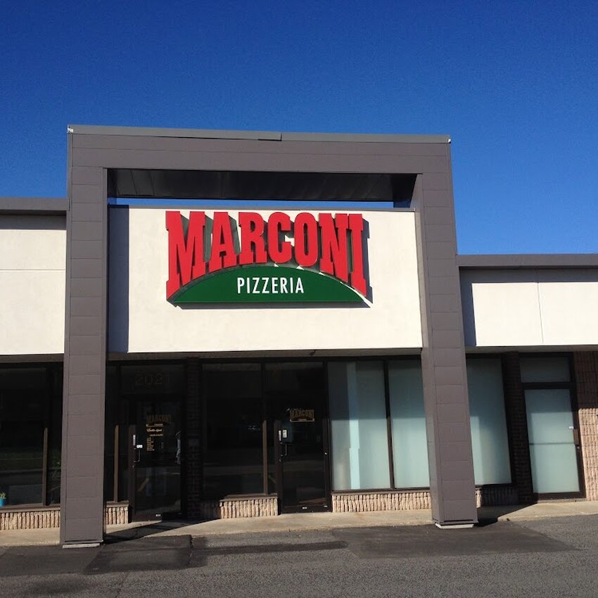 Marconi Pizzeria - Restaurants pr&egrave;s de: J3E2A1