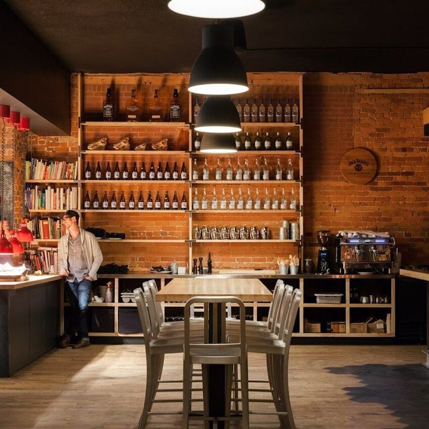 O Chevreuil - Taverne am&eacute;ricaine -  Restaurants Near: J1G3L2