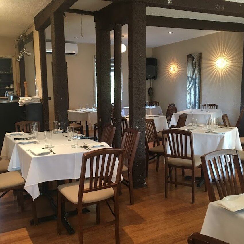 Bistro La Coquille -  Restaurants Near: H7G2T7