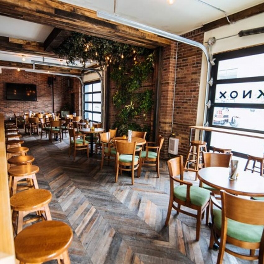 Knox Taverne - Pointe St-Charles Brunch Restaurants