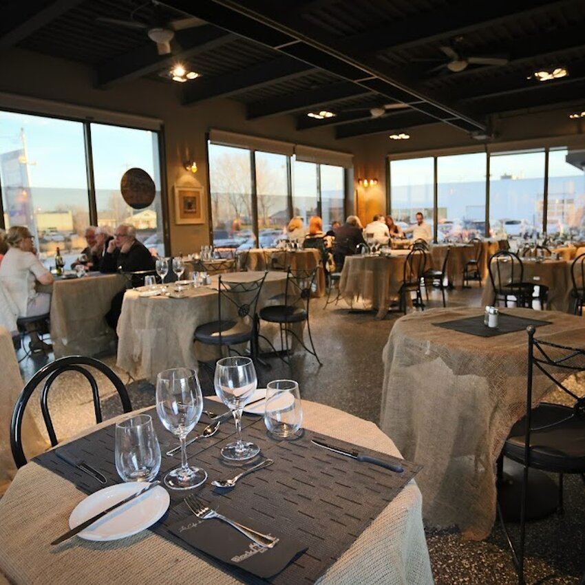 Caf&eacute; des Cours - Black Rock Grill - Repentigny Brunch Restaurants