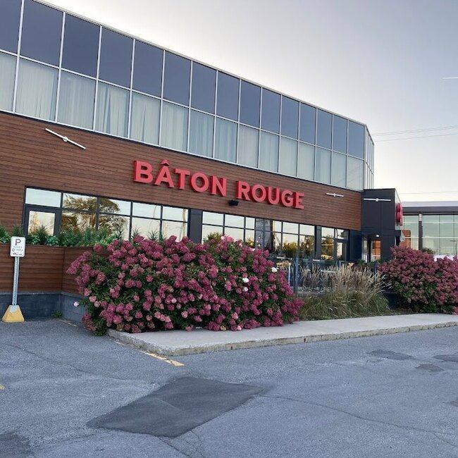B&acirc;ton Rouge Grillhouse & Bar -  Restaurants Near: J4V1M6