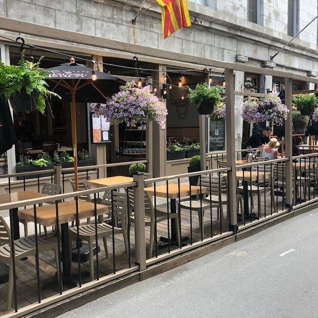 Les Pyrenées Montréal - Menu, avis & plus janvier 2026