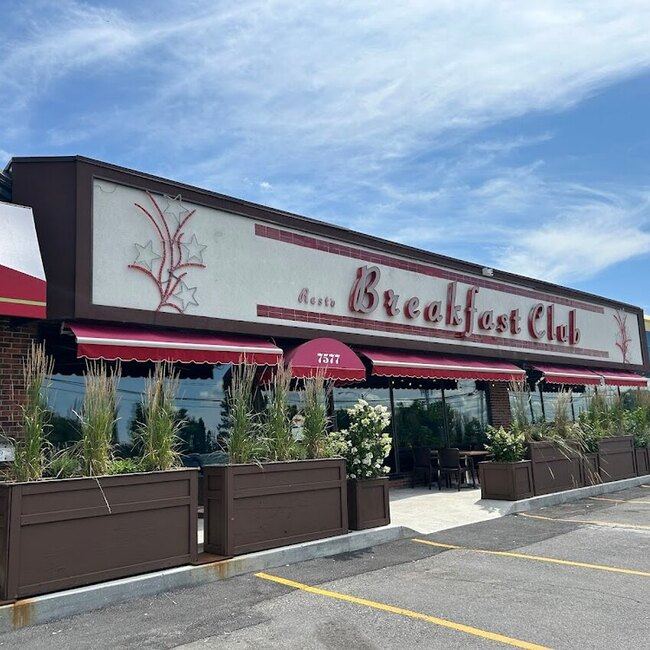 Le Breakfast Club & Moulerie -  Restaurants Near: J4Y0B5