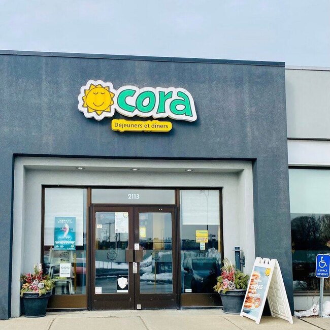 Cora Déjeuners et dîners Laval - Menu, avis & plus janvier 2026
