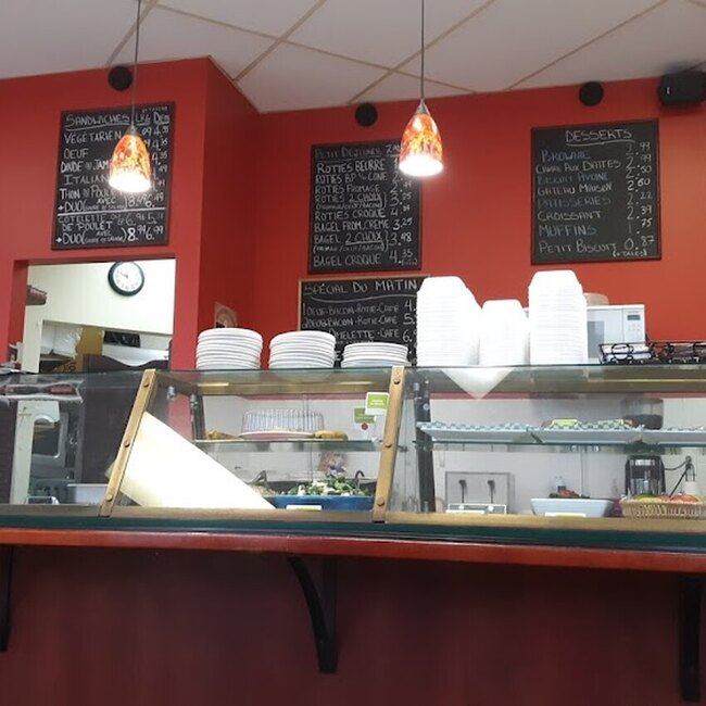 Caf&eacute; Eclipse -  Restaurants Near: H3W0B6