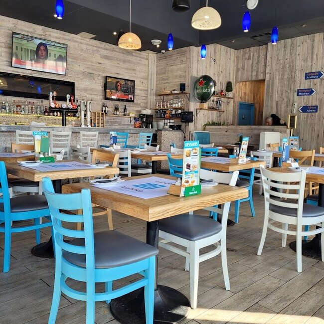 Arahova Souvlaki - Restaurants pr&egrave;s de: H7W1B2