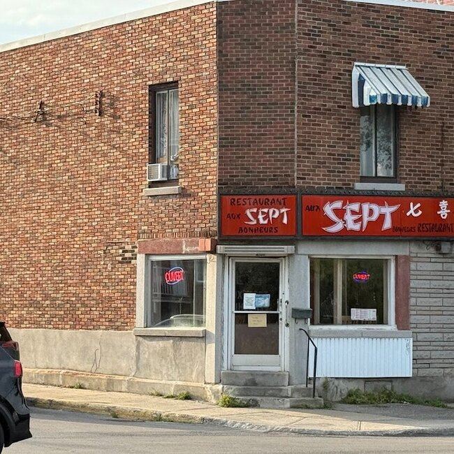 Aux Sept Bonheurs -  Restaurants Near: H1T2C6