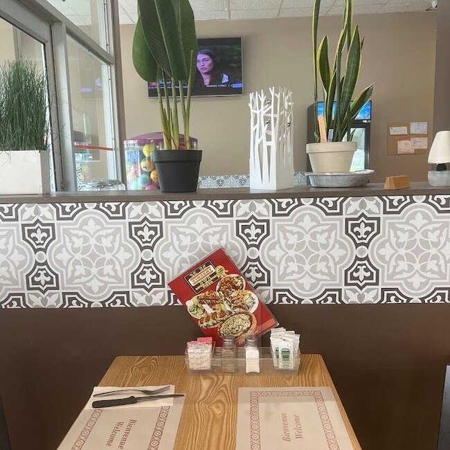 Vincent Sous-Marins -  Restaurants Near: H1M2N2