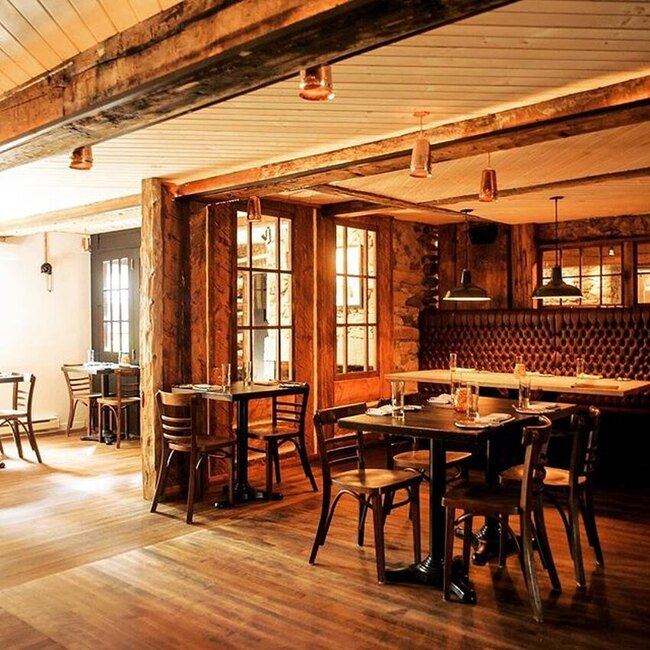 Le Buck - Pub Gastronomique - Restaurants pr&egrave;s de: G9A2H1