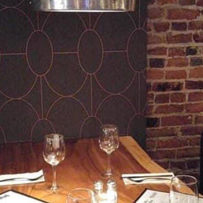 La Maison de D&eacute;bauche par le Carlito - Restaurants pr&egrave;s de: G9A2H1