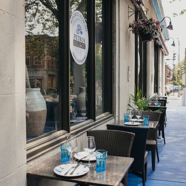 Petros Taverne Grecque - Restaurants Terrasse Westmount