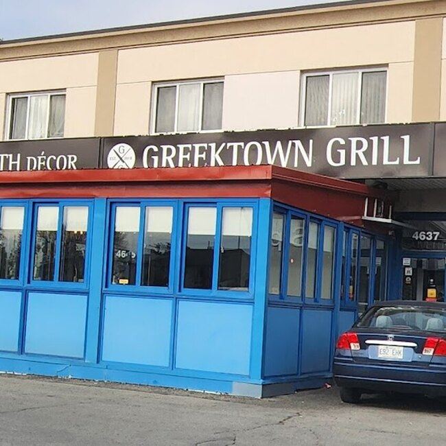GreekTown Grill - Restaurants pr&egrave;s de: H7W1E4