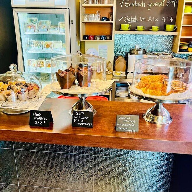 Caf&eacute; Concorde - Restaurants pr&egrave;s de: H7G2A8