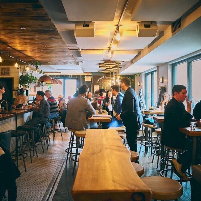 Pub Pit Caribou Montr&eacute;al Restaurant