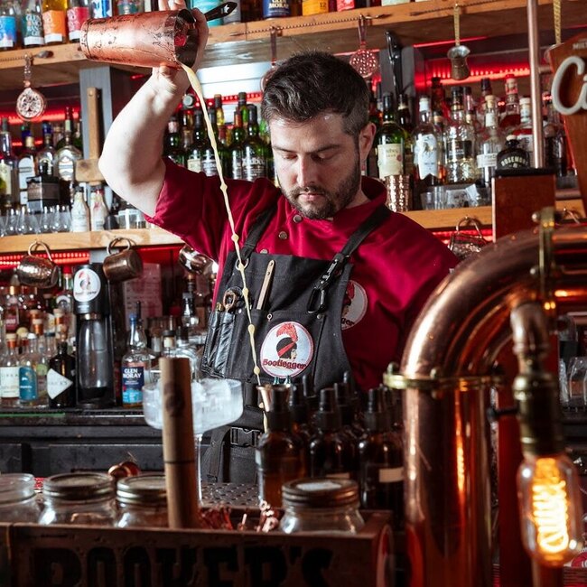 Bootlegger Cocktail Bar & Cuisine - Restaurants Commande en ligne Quartier des Spectacles