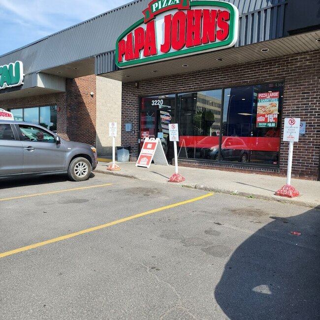 Papa John's Laval - Menu, Reviews & More January 2026