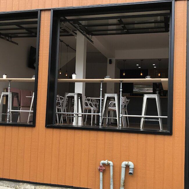 Yo & Co Espresso Bar - Restaurants pr&egrave;s de: H4E3W3