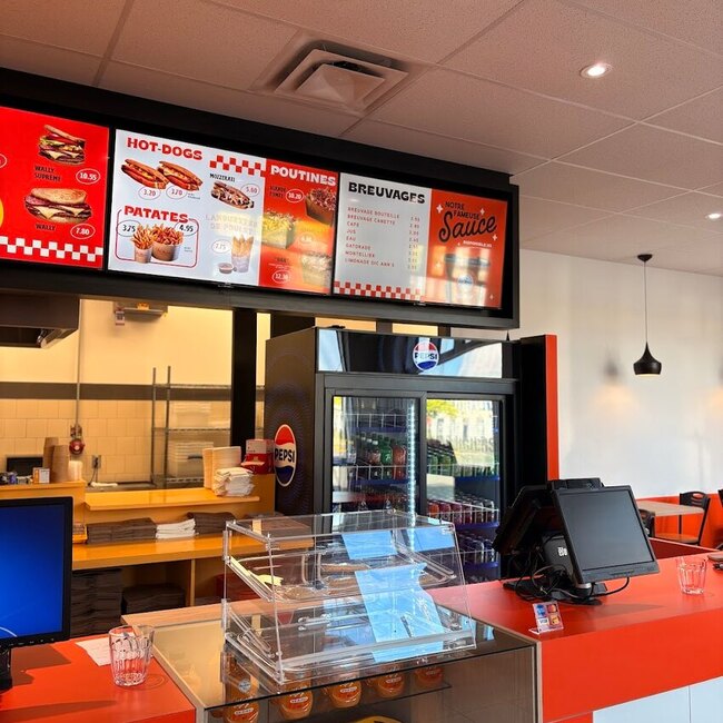 Dic Ann's Hamburgers - Restaurants pr&egrave;s de: H4N3C5