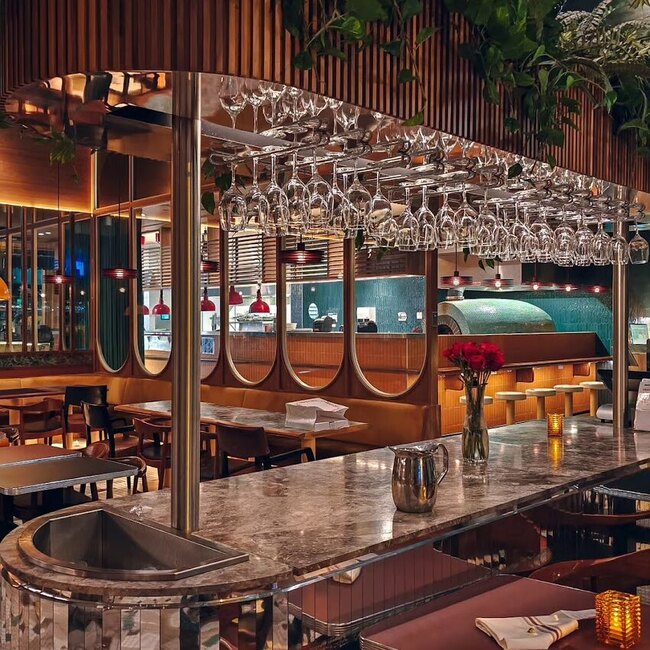 Tiramisu - Restaurants Resto-Bar Quartier des Spectacles