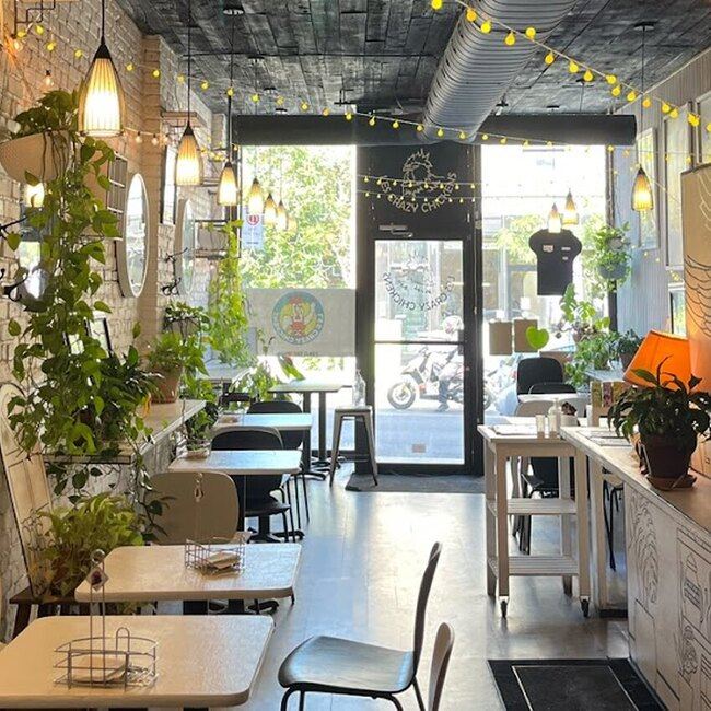 Les Crazy Chickens Montreal - Menu, Reviews & More January 2026