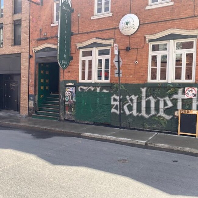 Pub Le Sainte-&Eacute;lisabeth - Restaurants Pub Centre-ville