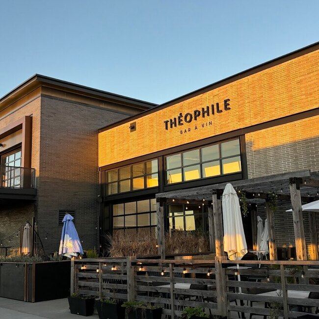 TH&Eacute;OPHILE Bar &agrave; vin - Saint-Bruno-de-Montarville Brunch Restaurants