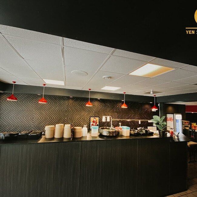 YEN SUSHI & POK&Eacute; -  Restaurants Near: H4E3H9