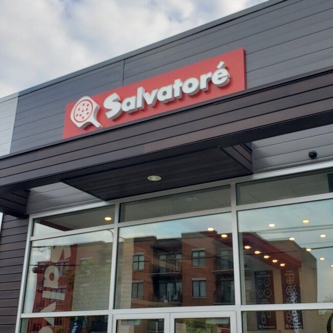 Pizza Salvator&eacute; Restaurant