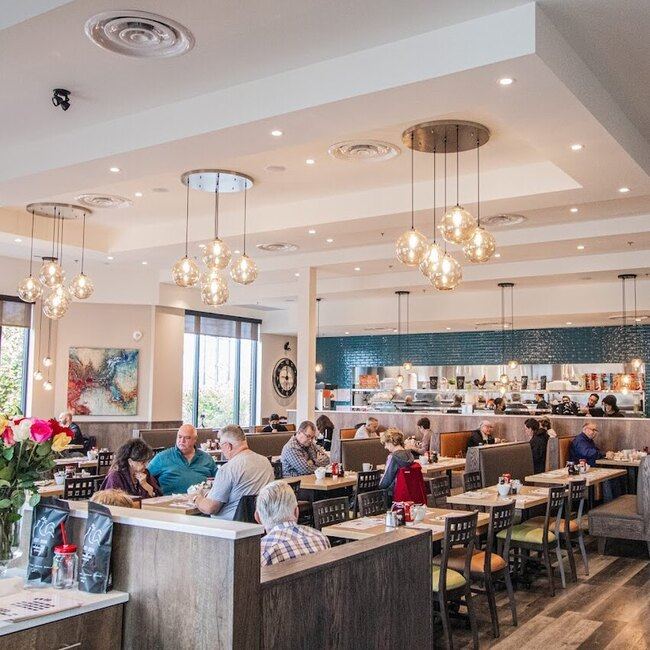 Petinos -  Restaurants Near: H8N2N9