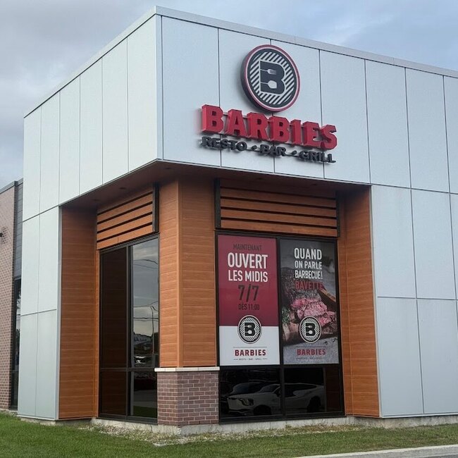 Barbies Resto Bar Grill - Restaurants pr&egrave;s de: J3E0C6