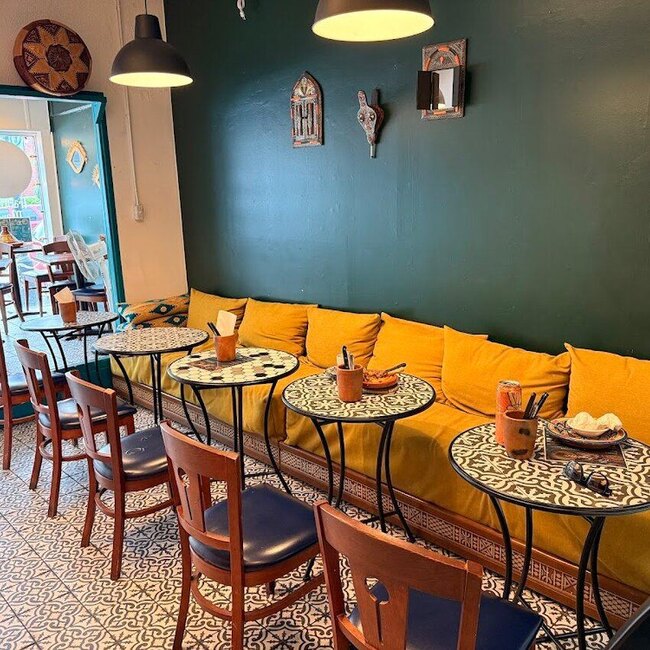 Caf&eacute; &Ocirc; Tagine - Restaurants pr&egrave;s de: H1W1S2