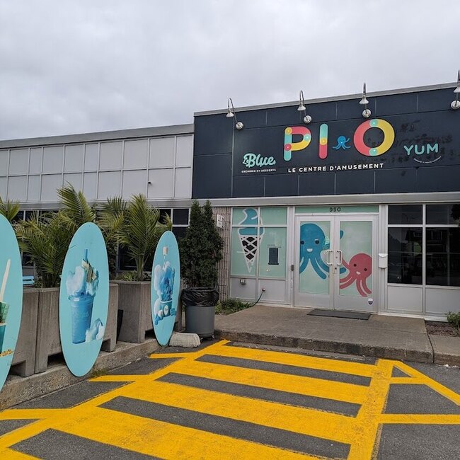 Le Blue Cr&egrave;merie & desserts - Restaurants pr&egrave;s de: J4G2V1