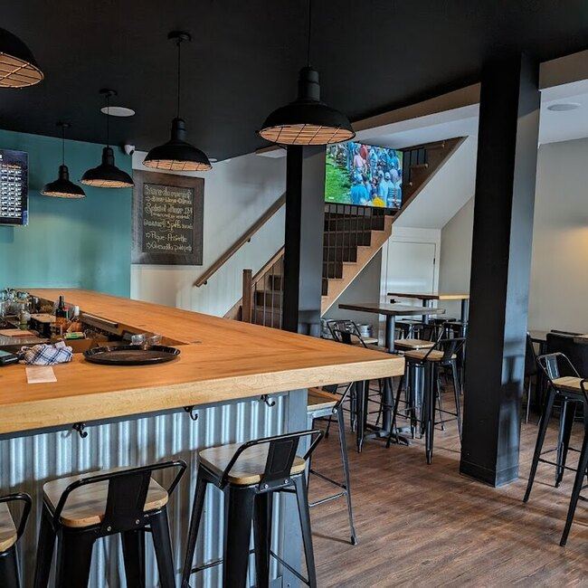 Pub Ruisseau Noir -  Restaurants Near: J6W2C8