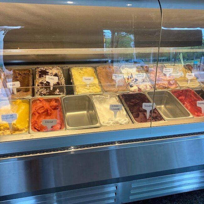 Angèle & Douglas Montréal - Menu, avis & plus janvier 2026