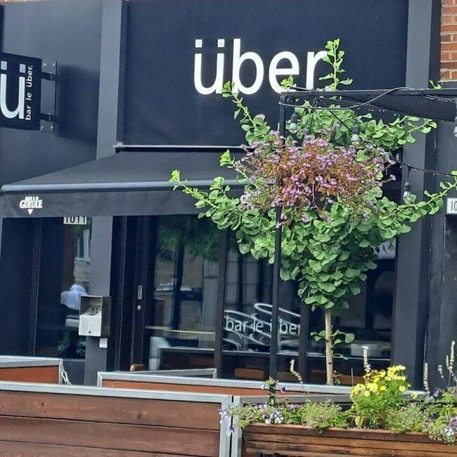 Bar le &Uuml;ber - Restaurants pr&egrave;s de: H2C1R3