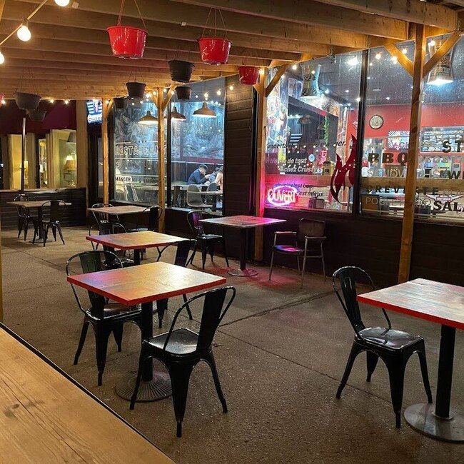 Crusty's - Restaurants Terrasse Notre-Dame-de-Gr&acirc;ce (NDG)