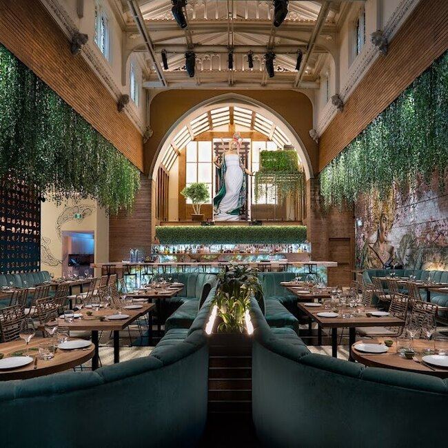 Yoko Luna Restaurant